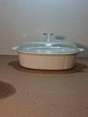 Corning Ware F-14-B French White 4 Liter Oval Casserole With Pyrex Lid
